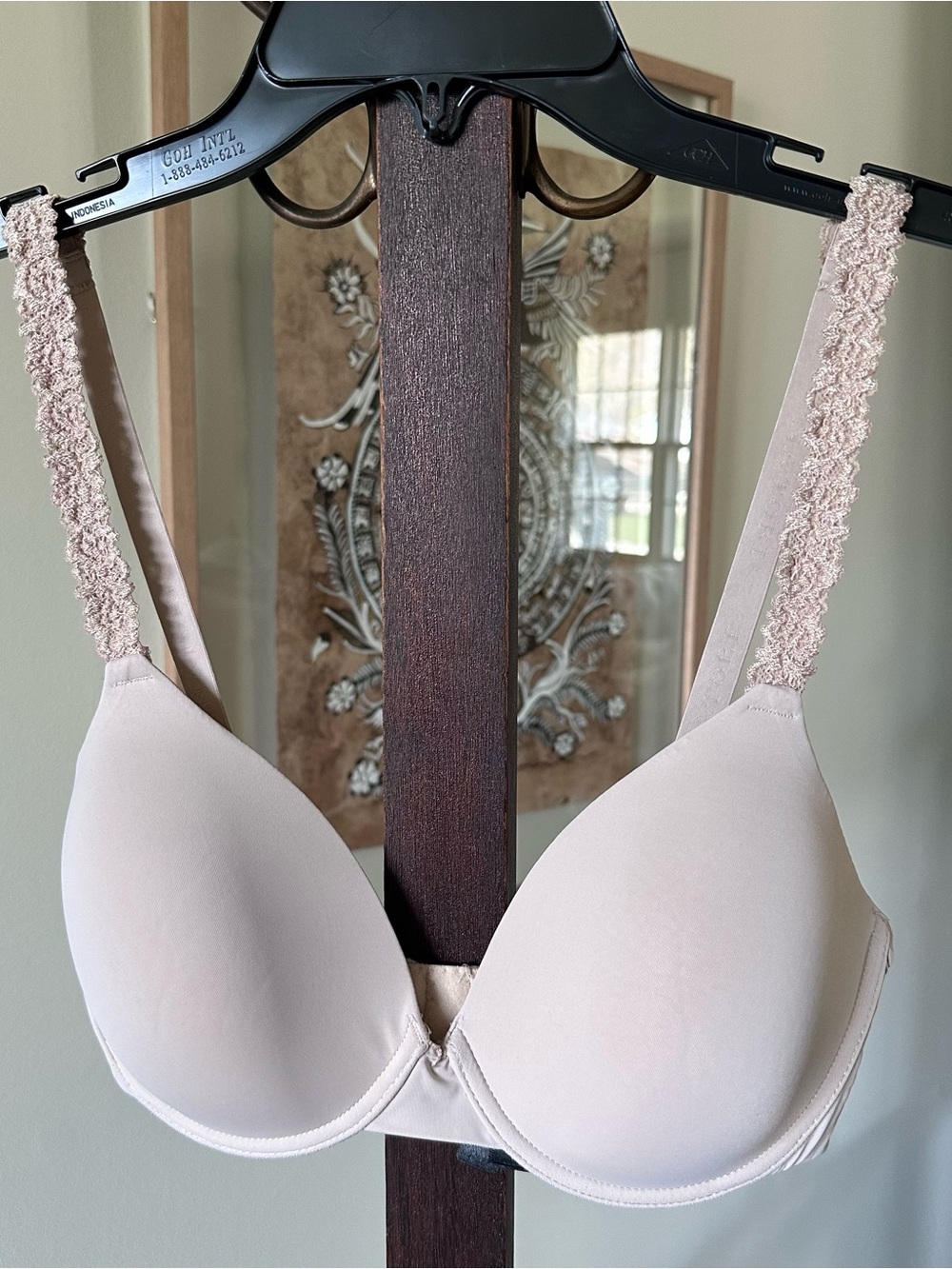 Natori Pure Luxe Lace-Trim T-Shirt Bra in Nude